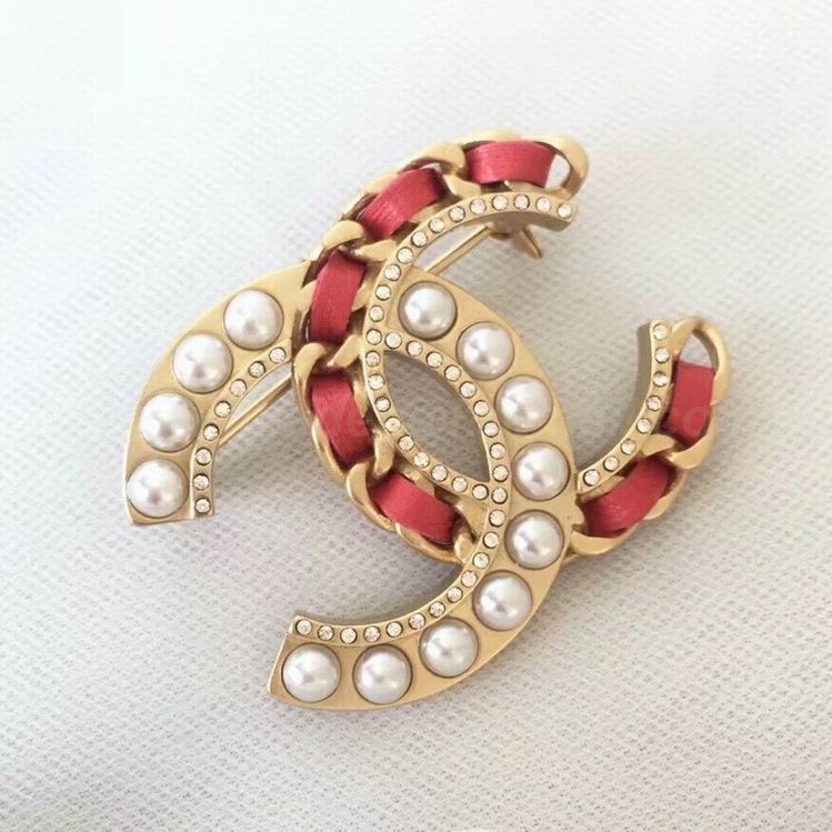 Chanel Brooch 402